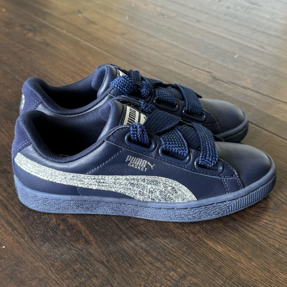 Puma Basket Heart Glitter Low Top Sneakers Size 6.5 Women